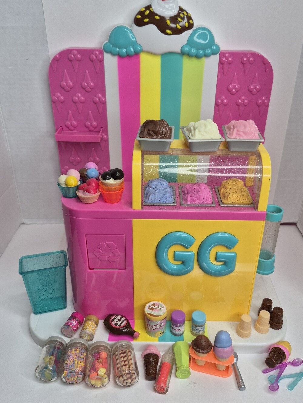 Glitter Girls Ice Cream Shop Playset